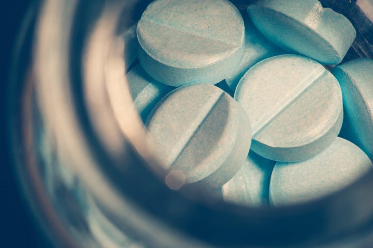 Understanding Opiates Vs Opioids Promises Behavioral Health